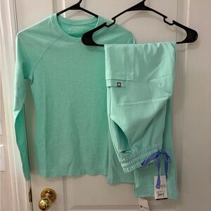 🎀Figs🎀 mariner scrubs kit